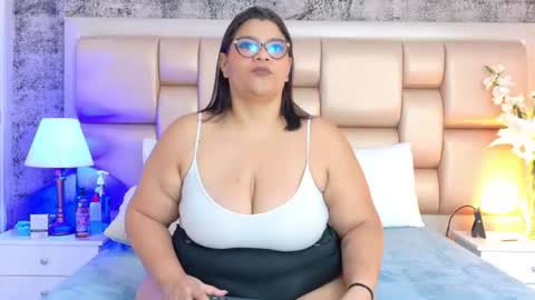 Snapshot of selennacooper chatting on July 2026 12:07:01 PM Selenna Cooper online show from July 2026 12:07:01 PM