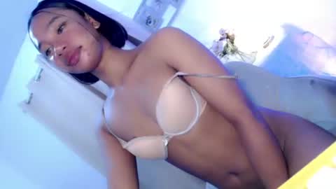 Snapshot of selfsuckercum69 chatting on October 2025 03:13:02 AM Jessy online show from October 2025 03:13:02 AM