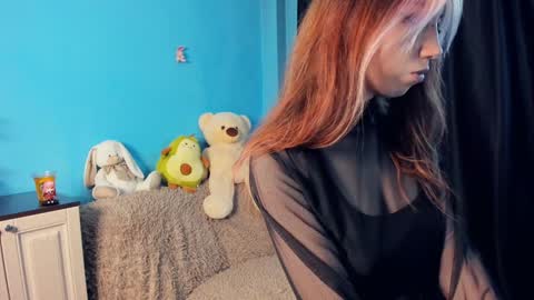 Mindy online show from December 2024 04:01:02 AM