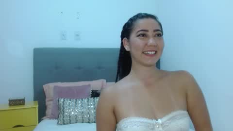 Sellena Stone online show from February 2026 04:10:02 AM