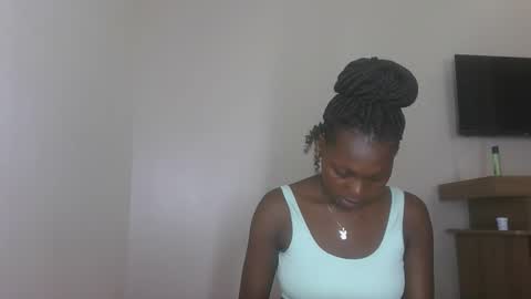 sellinprinces online show from November 2025 07:01:02 PM