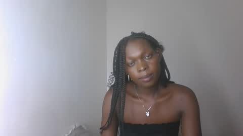 sellinprinces online show from November 2025 12:15:01 PM