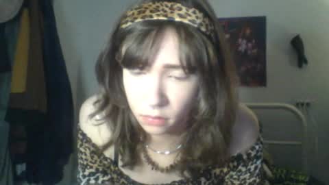 goddess esme  online show from February 2026 01:13:02 AM