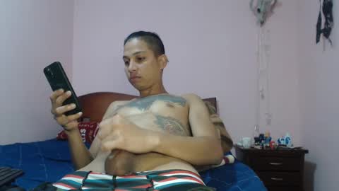 Snapshot of senshiboy666 chatting on January 2025 11:59:02 PM Your Boys online show from January 2025 11:59:02 PM