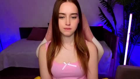 Emily  online show from April 2026 04:46:01 AM