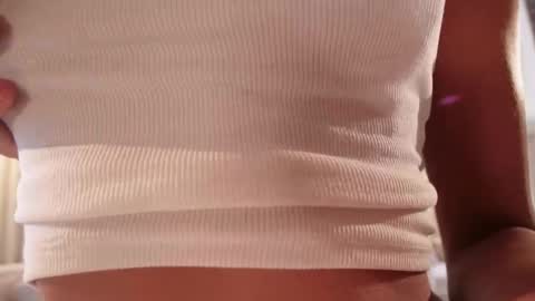 Gia online show from April 2026 11:15:02 AM