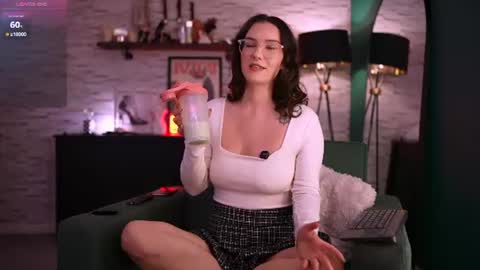 Snapshot of sensual_jassmine chatting on June 2026 02:52:01 PM Jasmine online show from June 2026 02:52:01 PM