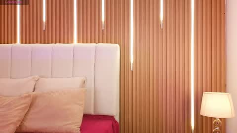 Sensual Kim77 online show from April 2026 12:32:02 PM