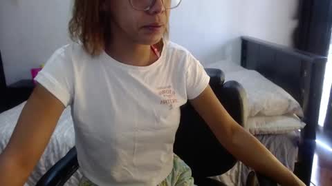 Snapshot of sensual_natalie chatting on May 2026 02:37:01 PM sensual_natalie online show from May 2026 02:37:01 PM