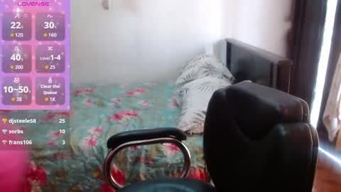 Snapshot of sensual_natalie chatting on June 2026 05:06:01 PM sensual_natalie online show from June 2026 05:06:01 PM