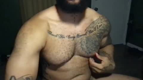 Snapshot of sensualbates chatting on November 2025 09:10:01 AM SensualBates online show from November 2025 09:10:01 AM