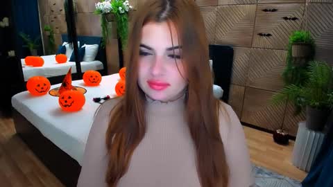 Becca online show from November 2025 01:05:02 AM