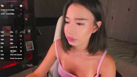 Kiki online show from April 2026 03:35:01 PM