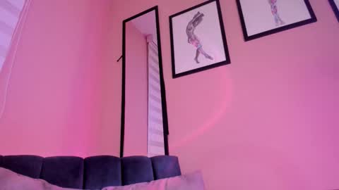 Jane   online show from December 2025 11:54:01 PM