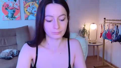 sensuallucy233 online show from November 2025 07:57:01 AM