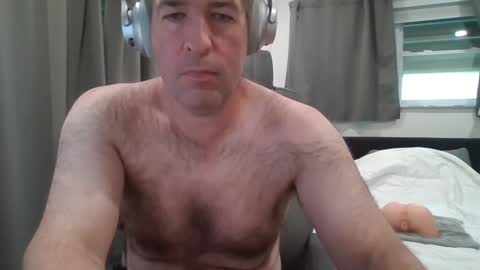 Snapshot of senyai40 chatting on October 2025 05:45:01 PM senyai40 online show from October 2025 05:45:01 PM