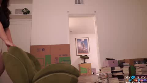 Snapshot of serareads chatting on February 2025 06:07:01 AM SeraReads online show from February 2025 06:07:01 AM