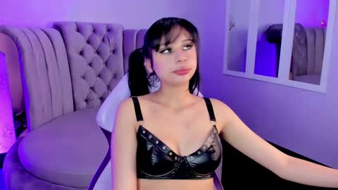 Snapshot of seren_bleck chatting on March 2025 03:29:02 AM Seren Follow me online show from March 2025 03:29:02 AM
