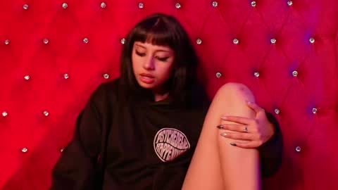 Snapshot of seren_bleck chatting on March 2025 07:48:01 AM Seren Follow me online show from March 2025 07:48:01 AM