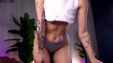 Snapshot of serenavelour chatting on November 2025 02:31:02 PM Serena online show from November 2025 02:31:02 PM