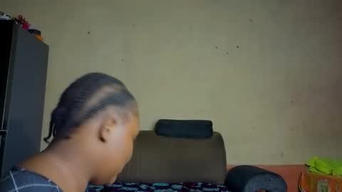 Snapshot of sevenpuss chatting on November 2025 05:52:01 PM sevenpuss online show from November 2025 05:52:01 PM