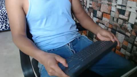 arnold online show from October 2025 09:59:01 PM