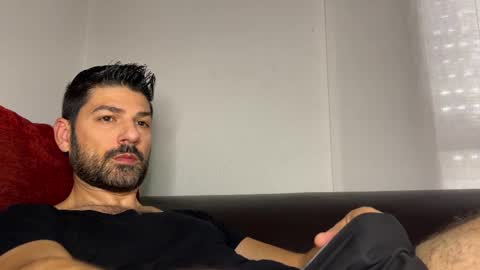 Lucenzo  online show from November 2025 09:56:02 AM