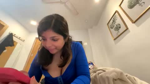 sexhuttt online show from April 2026 04:55:01 PM