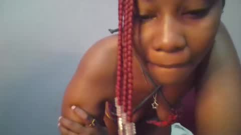 Maggie online show from March 2025 04:06:01 AM