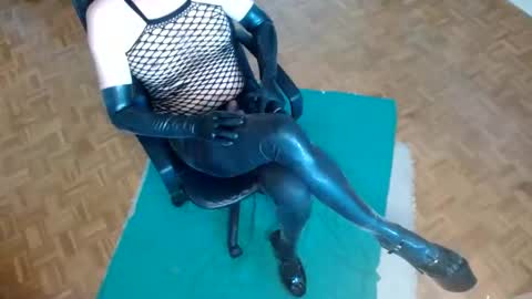Snapshot of sexmastre12 chatting on April 2026 09:46:02 AM Christina Stacy online show from April 2026 09:46:02 AM