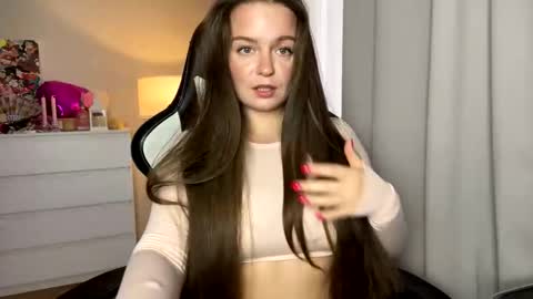 My name is Mia whats yours online show from September 2025 09:14:02 AM