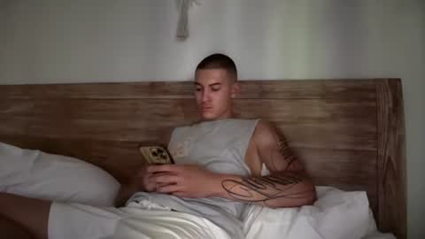 Snapshot of sexninjaboy_ chatting on August 2026 06:45:01 AM Jace online show from August 2026 06:45:01 AM