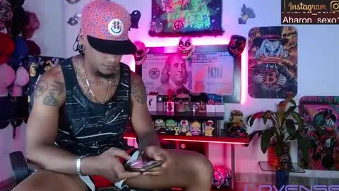 Aharon  ravelo online show from February 2026 01:21:01 AM