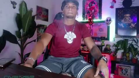 Snapshot of sexo_aharon chatting on July 2026 05:10:01 AM Aharon ravelo online show from July 2026 05:10:01 AM