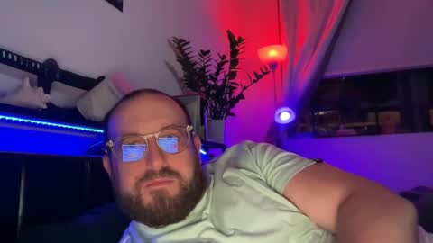 Snapshot of sexxfreak21 chatting on December 2024 03:37:02 AM sexxfreak21 online show from December 2024 03:37:02 AM