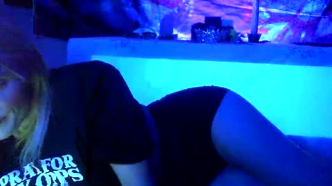 Leeah CloudZzz online show from August 2026 07:40:01 AM