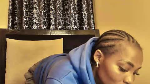 ivy online show from October 2025 09:04:02 PM