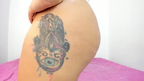 sexxylatincouple1 online show from February 2026 10:08:02 AM