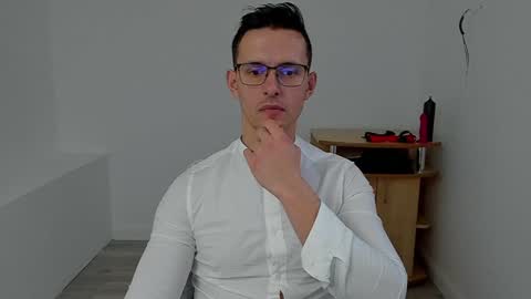Sexxymuscles4U online show from December 2024 12:29:02 PM