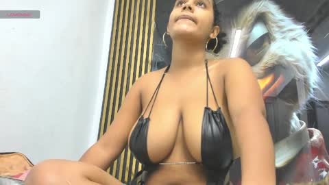sexy78michell online show from April 2026 04:50:02 AM
