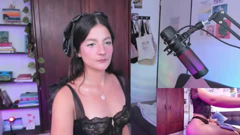 Snapshot of sexy__emma chatting on October 2025 07:53:01 PM sexy__emma online show from October 2025 07:53:01 PM