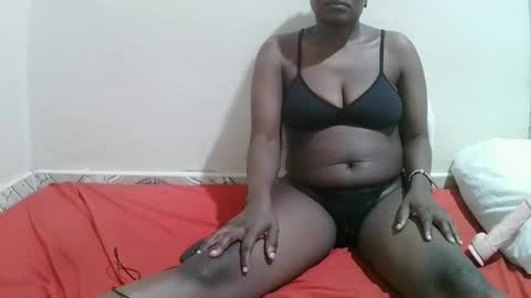 Snapshot of sexy_bbae chatting on September 2025 04:18:01 PM sexy_bbae online show from September 2025 04:18:01 PM
