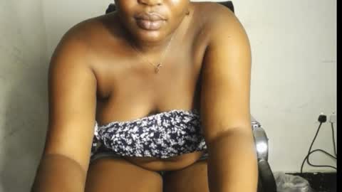 Snapshot of sexy_bigmama0 chatting on June 2026 09:52:01 PM Jamilah online show from June 2026 09:52:01 PM