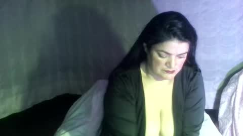Snapshot of sexy_camy chatting on September 2025 01:18:01 AM Camy Yamy online show from September 2025 01:18:01 AM
