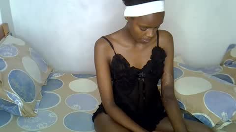 sexy_charliee online show from February 2026 01:31:02 PM