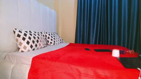 Snapshot of sexy_cici2 chatting on July 2026 03:31:02 AM foxxy sweets online show from July 2026 03:31:02 AM