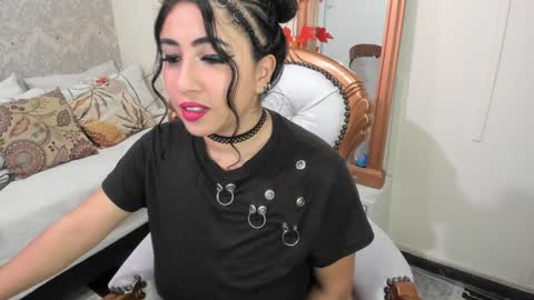Snapshot of sexy_cristall chatting on January 2025 09:41:01 AM C R I S T A L online show from January 2025 09:41:01 AM