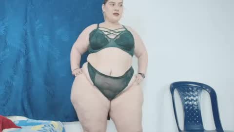 Snapshot of sexy_curvi chatting on July 2026 04:27:02 PM karla instagram online show from July 2026 04:27:02 PM