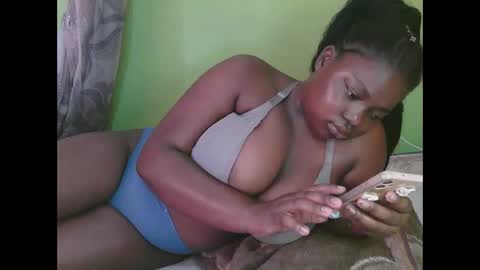 Snapshot of sexy_divana chatting on February 2025 04:53:01 AM sexy_divana online show from February 2025 04:53:01 AM