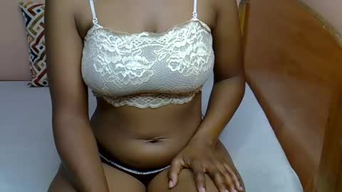 Ellahh online show from February 2026 12:53:01 AM